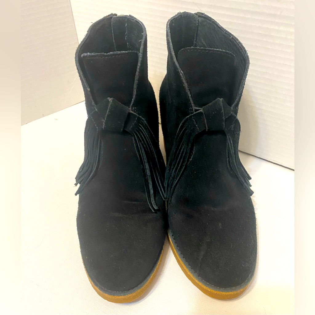 Ugg Black Suede Corine Booties With Tassel Woman's Size 9.5